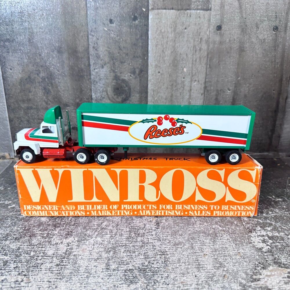 REESE'S CANDY HOLIDAY LOGO TRACTOR TRAILER WINROSS‎ TRUCK Christmas 1/64